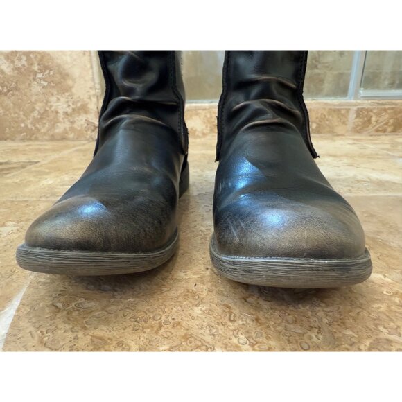 Billabong Black Leather Ankle Boots With Zipper Detail & Worn-In Style sz 9 - Picture 2 of 9